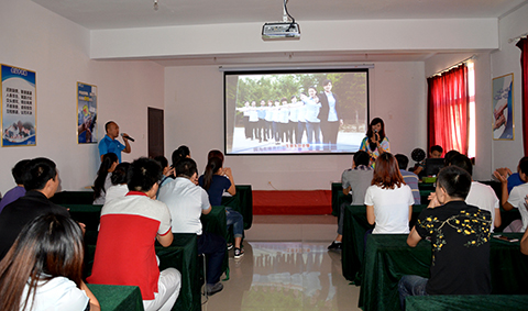 華全廠慶在即，節(jié)目彩排精彩紛呈，敬請期待……