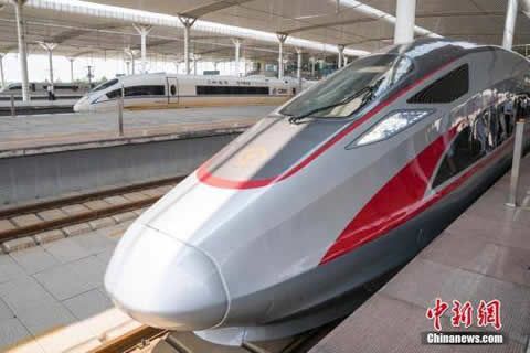 歷史時刻,共同見證! 華全發(fā)電機致敬復興號首發(fā)成功