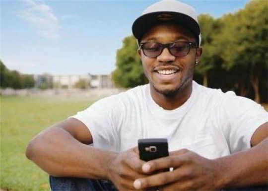 非洲電力設施不足，手機卻大量使用，主要靠3種方法充電