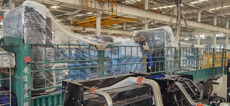 忙碌生產，批量發貨！華全多臺大功率發電機組集中發貨