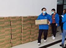 “藕”然相遇，攜手同行！華全集團(tuán)派發(fā)福利中